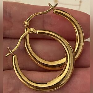 1” yellow gold stylish hoop earrings